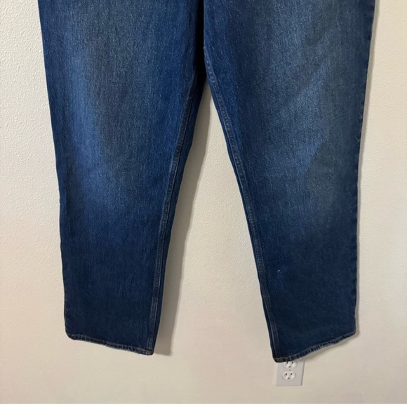 Abercrombie & Fitch Ultra High Rise The 90s Straight Jean Dark Wash-31/12 Short - Picture 4 of 7